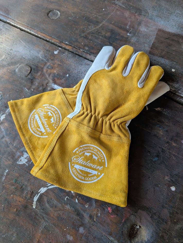 leather apron,leather aprons,leather aprons uk,handcrafted leather aprons,uk aprons