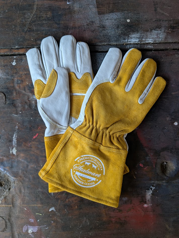 leather apron,leather aprons,leather aprons uk,handcrafted leather aprons,uk aprons