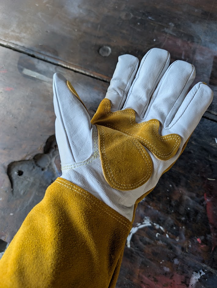 leather apron,leather aprons,leather aprons uk,handcrafted leather aprons,uk aprons