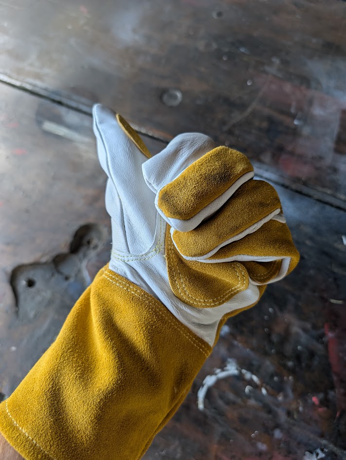 leather apron,leather aprons,leather aprons uk,handcrafted leather aprons,uk aprons