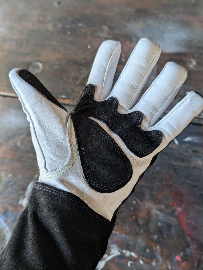 leather apron,leather aprons,leather aprons uk,handcrafted leather aprons,uk aprons