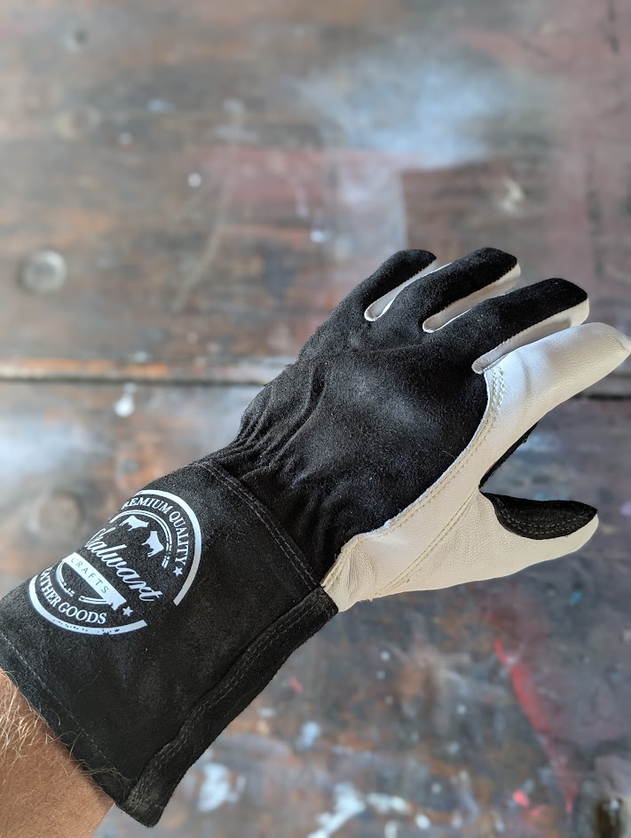 leather apron,leather aprons,leather aprons uk,handcrafted leather aprons,uk aprons