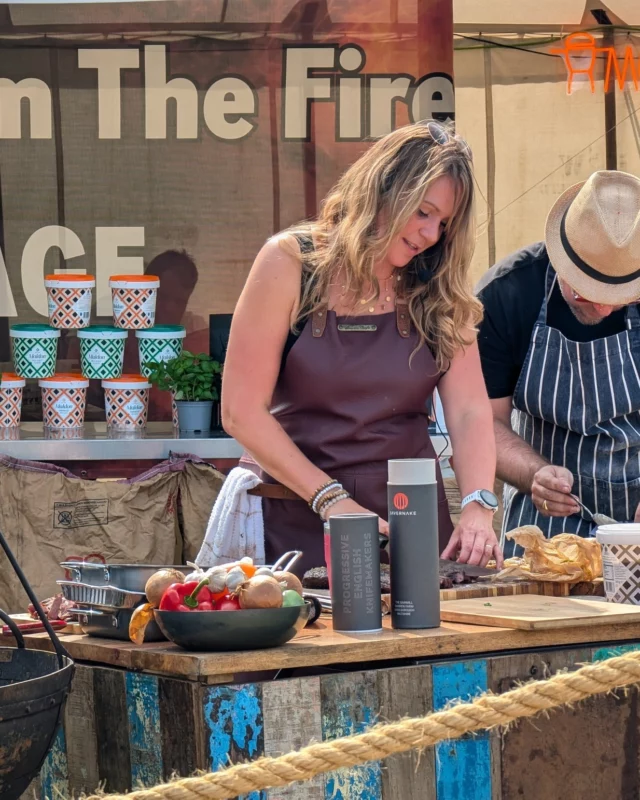 Throwing back to our summer months and cooking up a storm with @jacquelinewisechef 🥳

Nothing says style & durability like our leather apron – the perfect gear for mastering the flames! 🔥🥩🔥

#IAmAStalwart